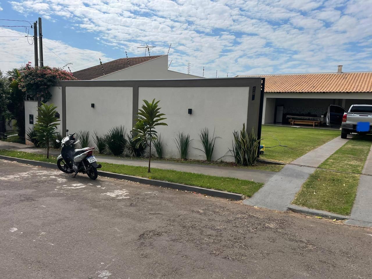 Área de lazer com 1 quarto - Mandaguaçu