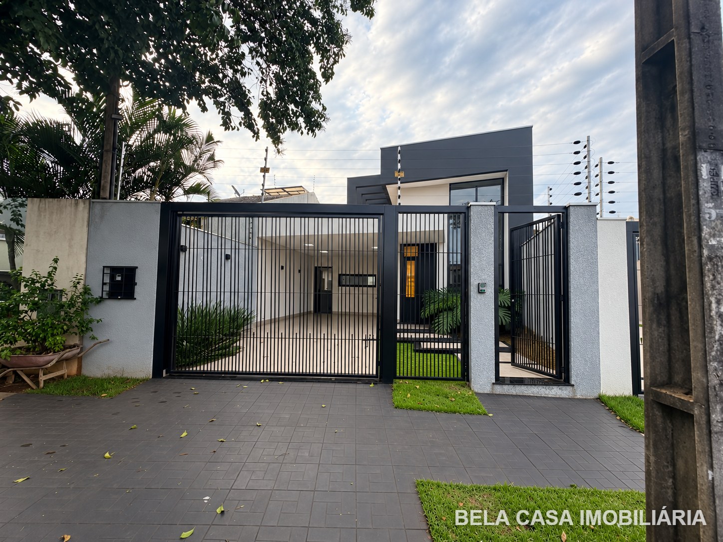 Casa com 3 quartos, Jardim Três Lagoas - Maringá
