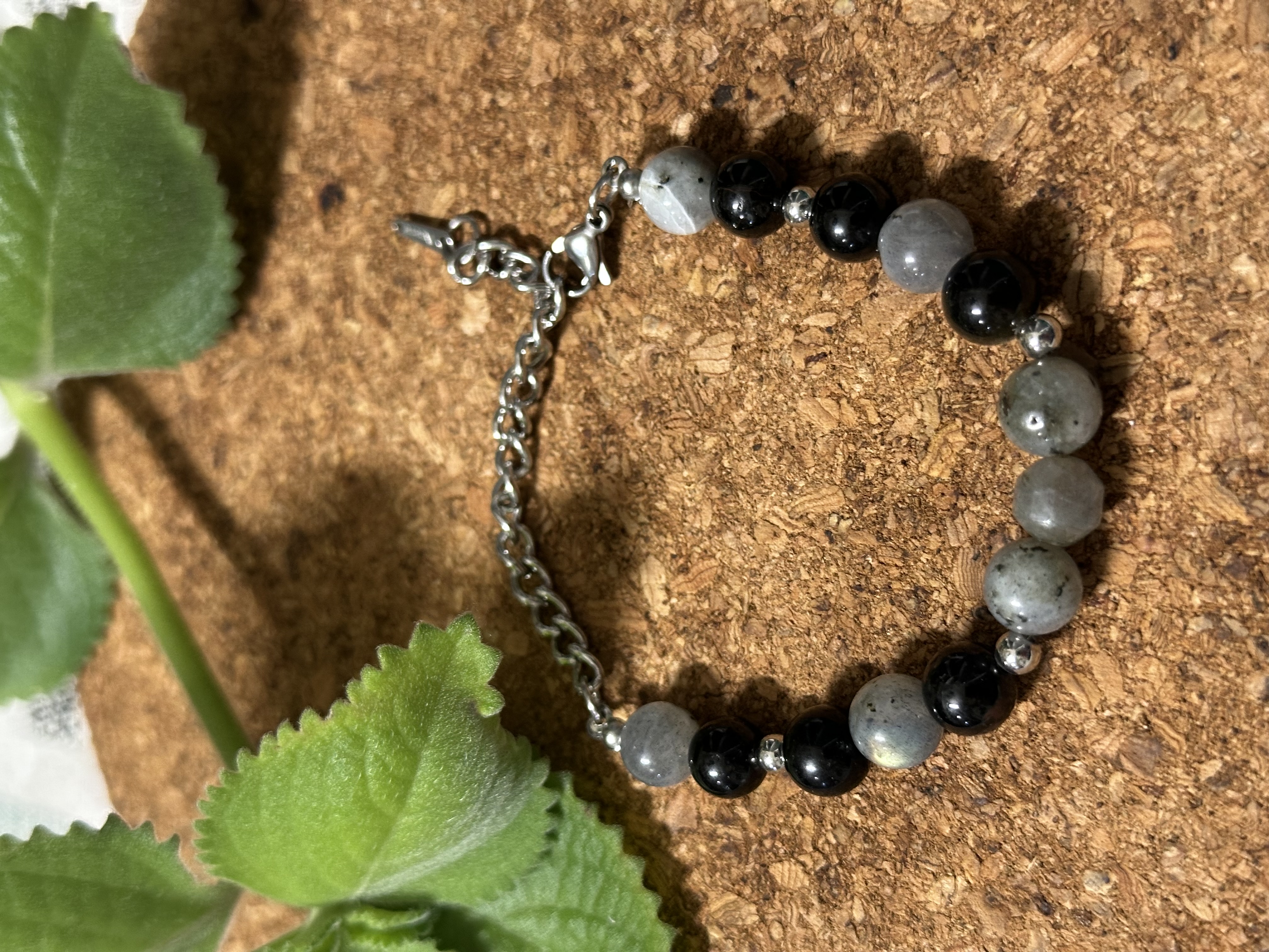imagen de PULSERA AMULETO PROTECCION ESCUDO DEL AURA