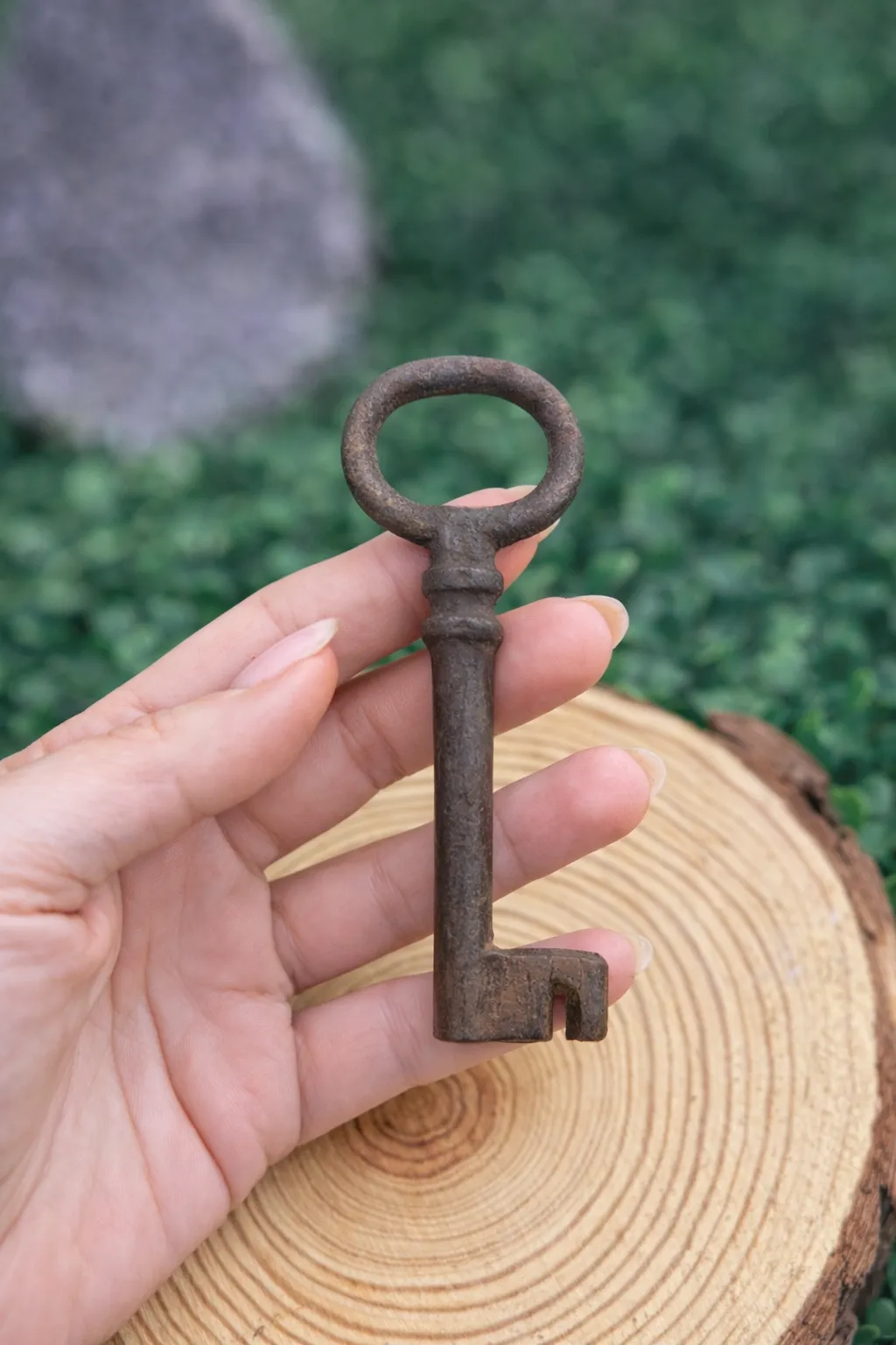 Producto Bella Bruja: LLAVE HIERRO MEDIANA