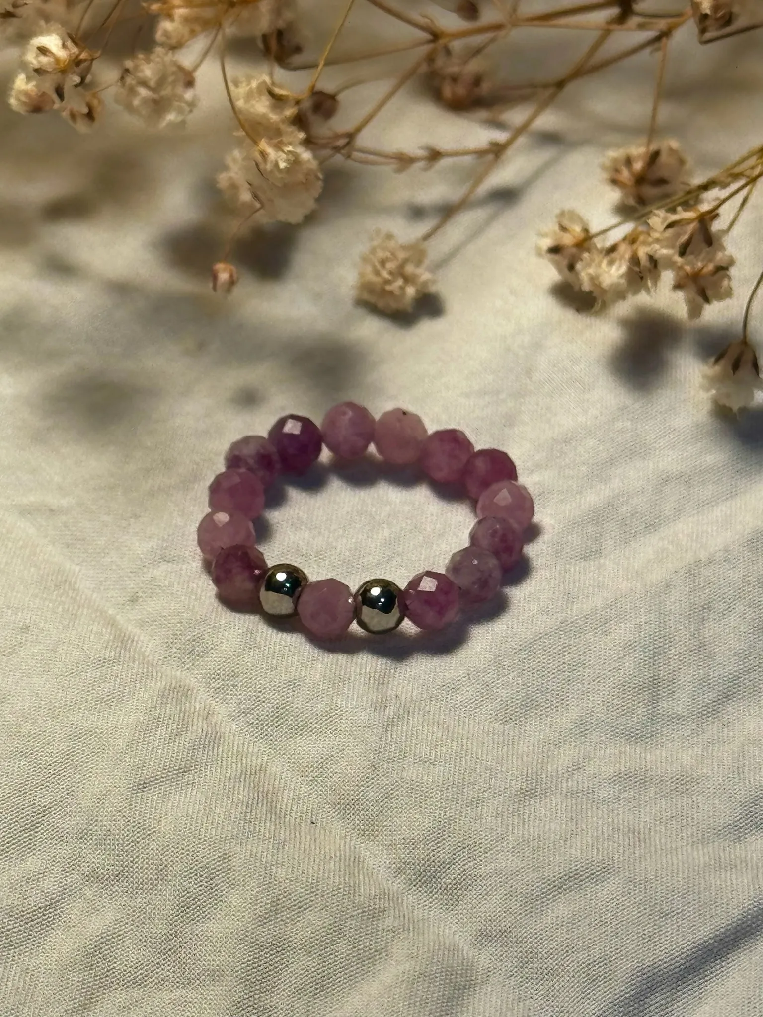 Producto Bella Bruja: Anillo Mineral Lepidolita