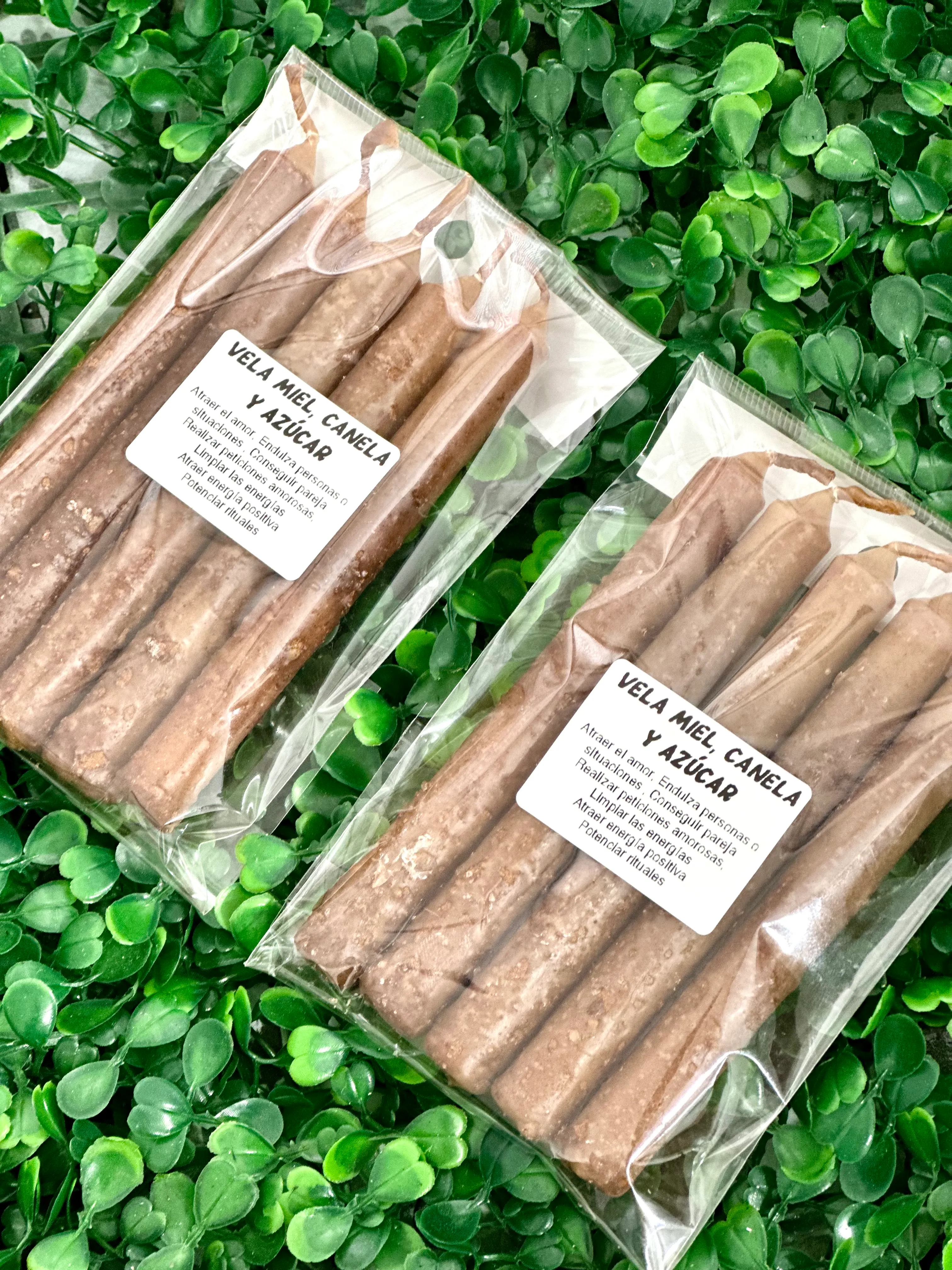 Producto Bella Bruja: VELAS MIEL CANELA Y AZUCAR CONSAGRADAS PAQUETE