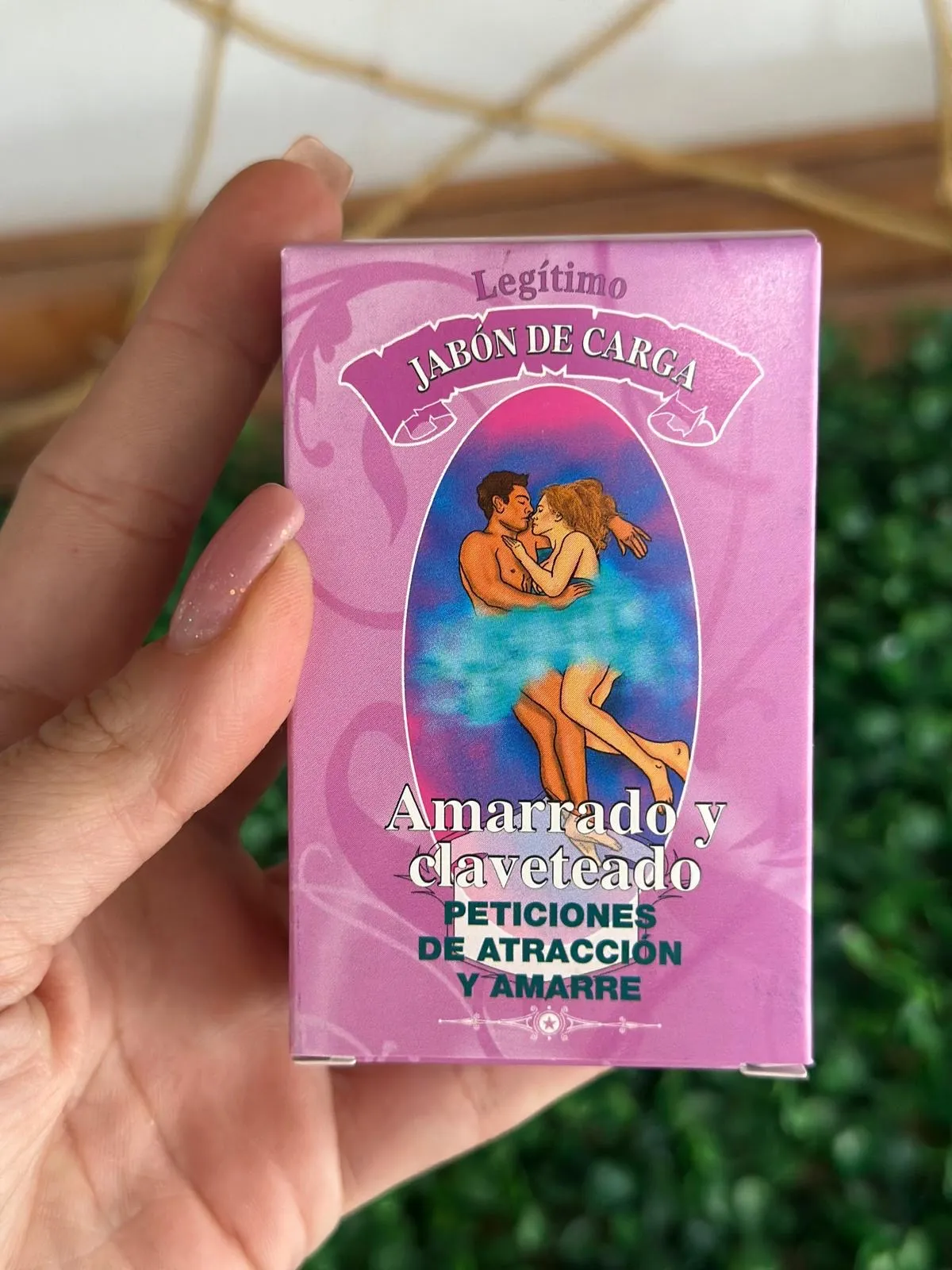 Producto Bella Bruja: Jabón Amarrado y Claveteado