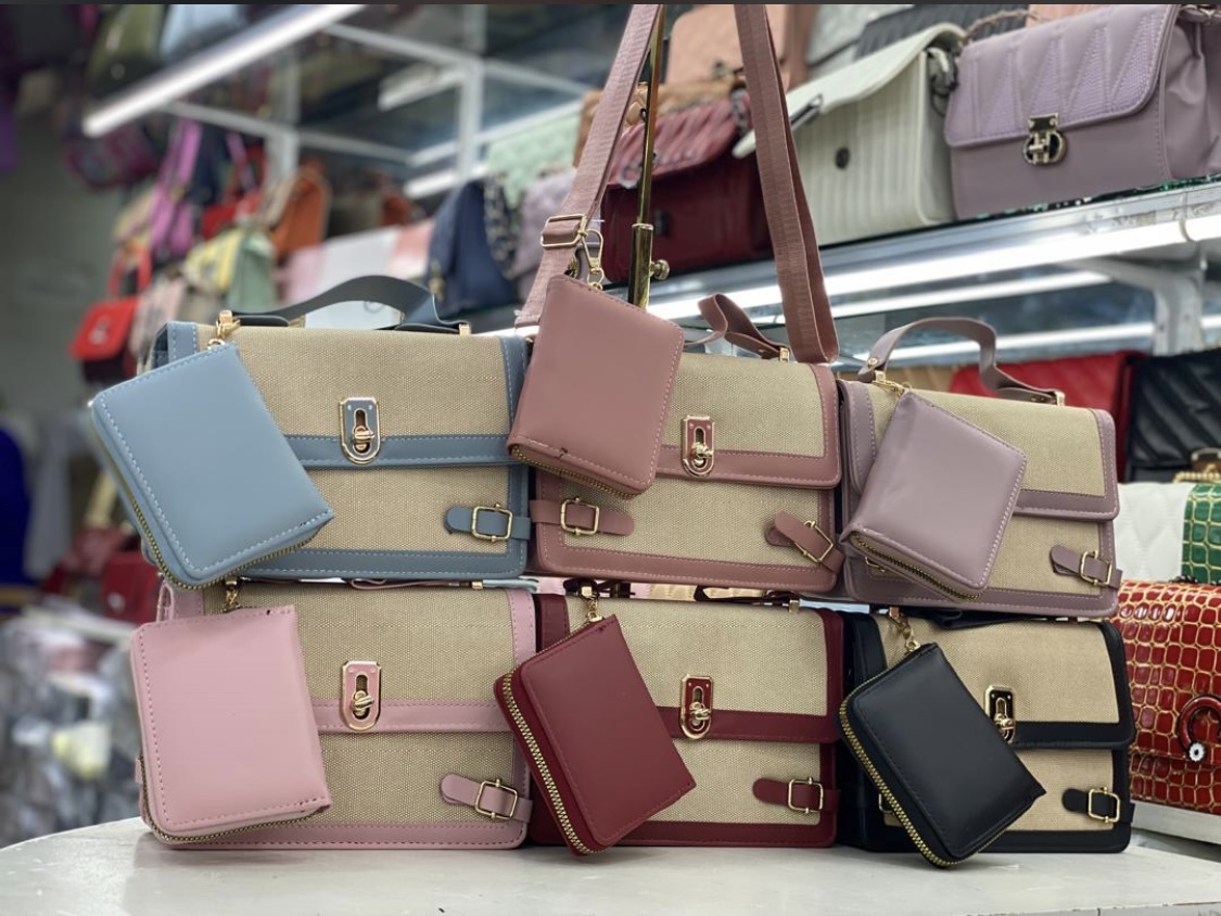 SHOULDER BAG 