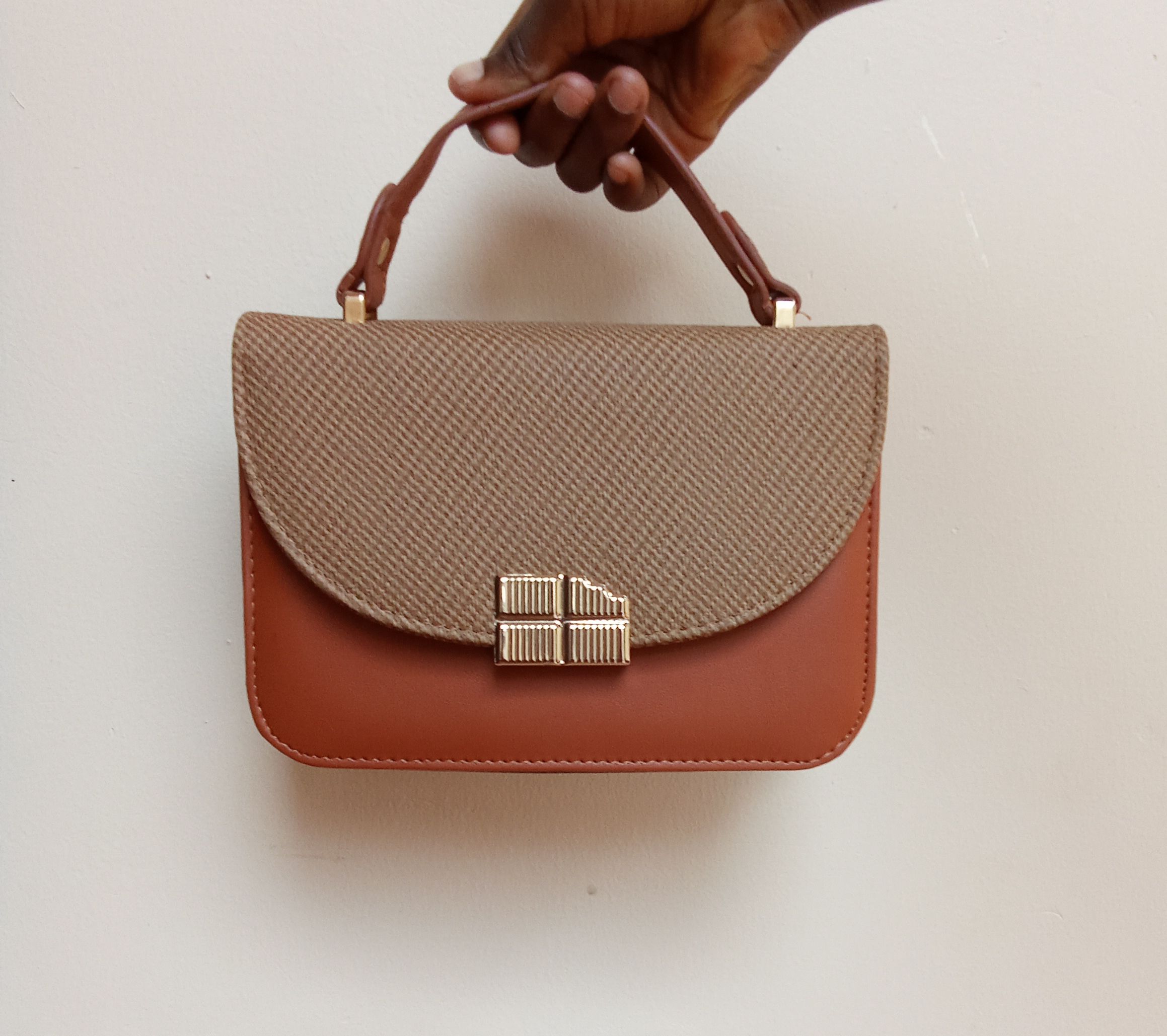 Handbags 