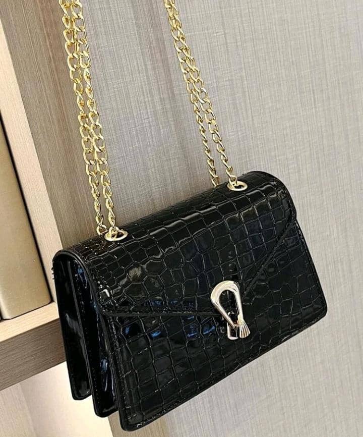 Crocodile Embossed Flap chain Square Bag 
