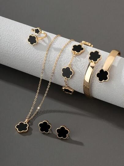 Vancleef jewellery set