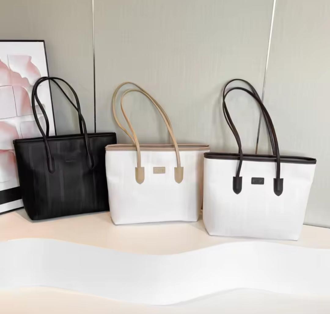 LEATHER TOTE BAGS 