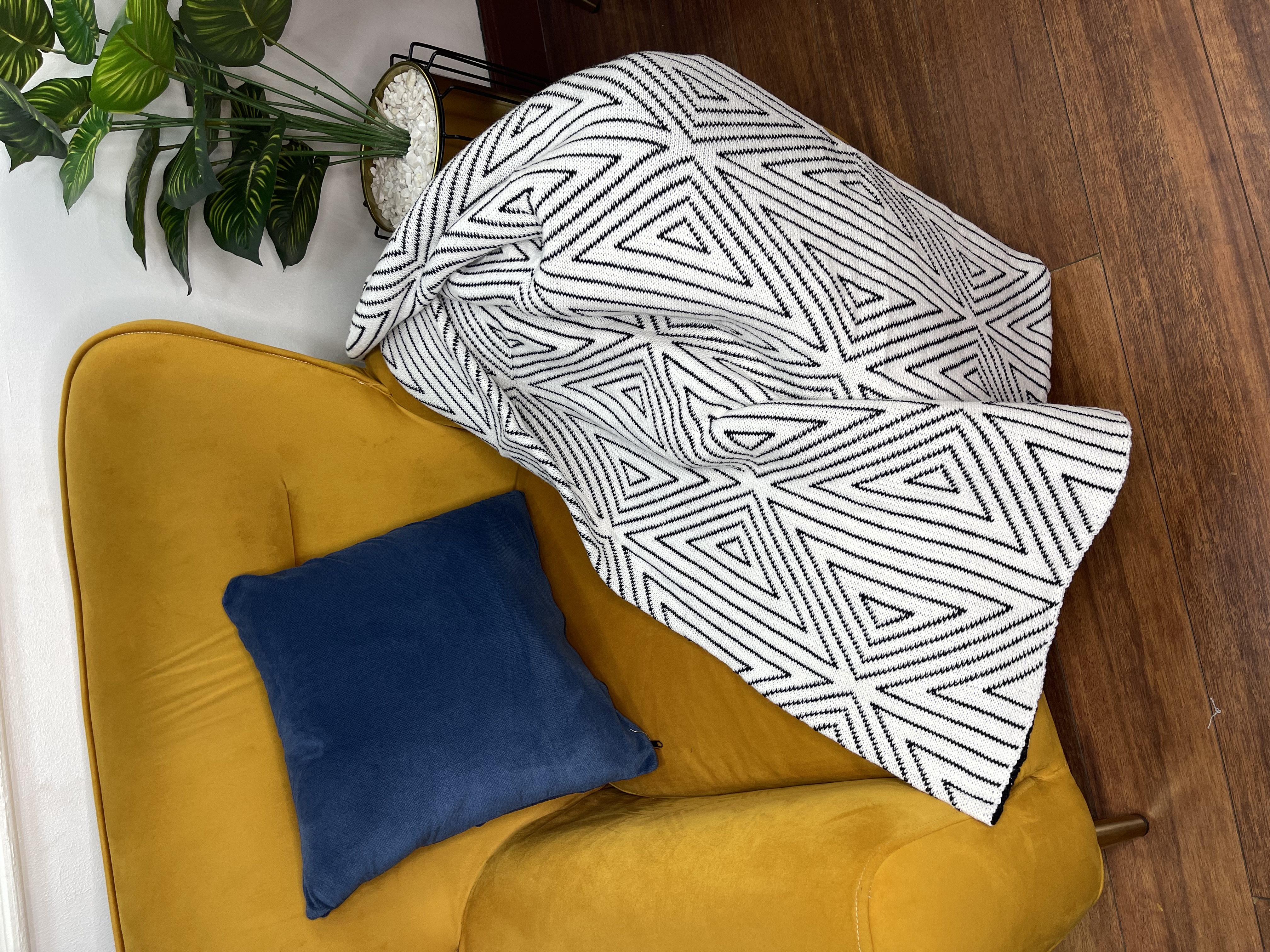 Bohemian chekered blanket