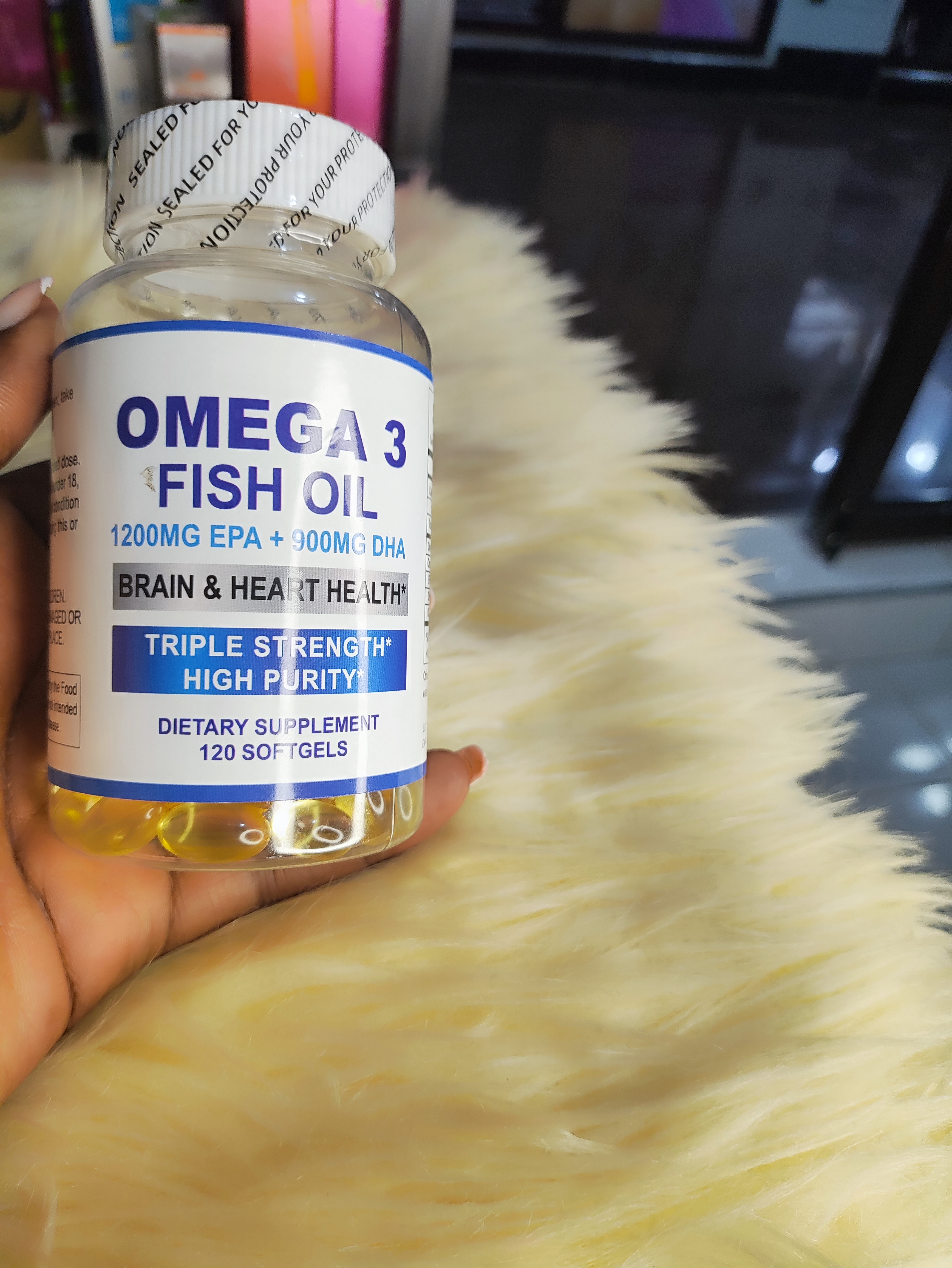Omega 3 fish oil soft gels 
