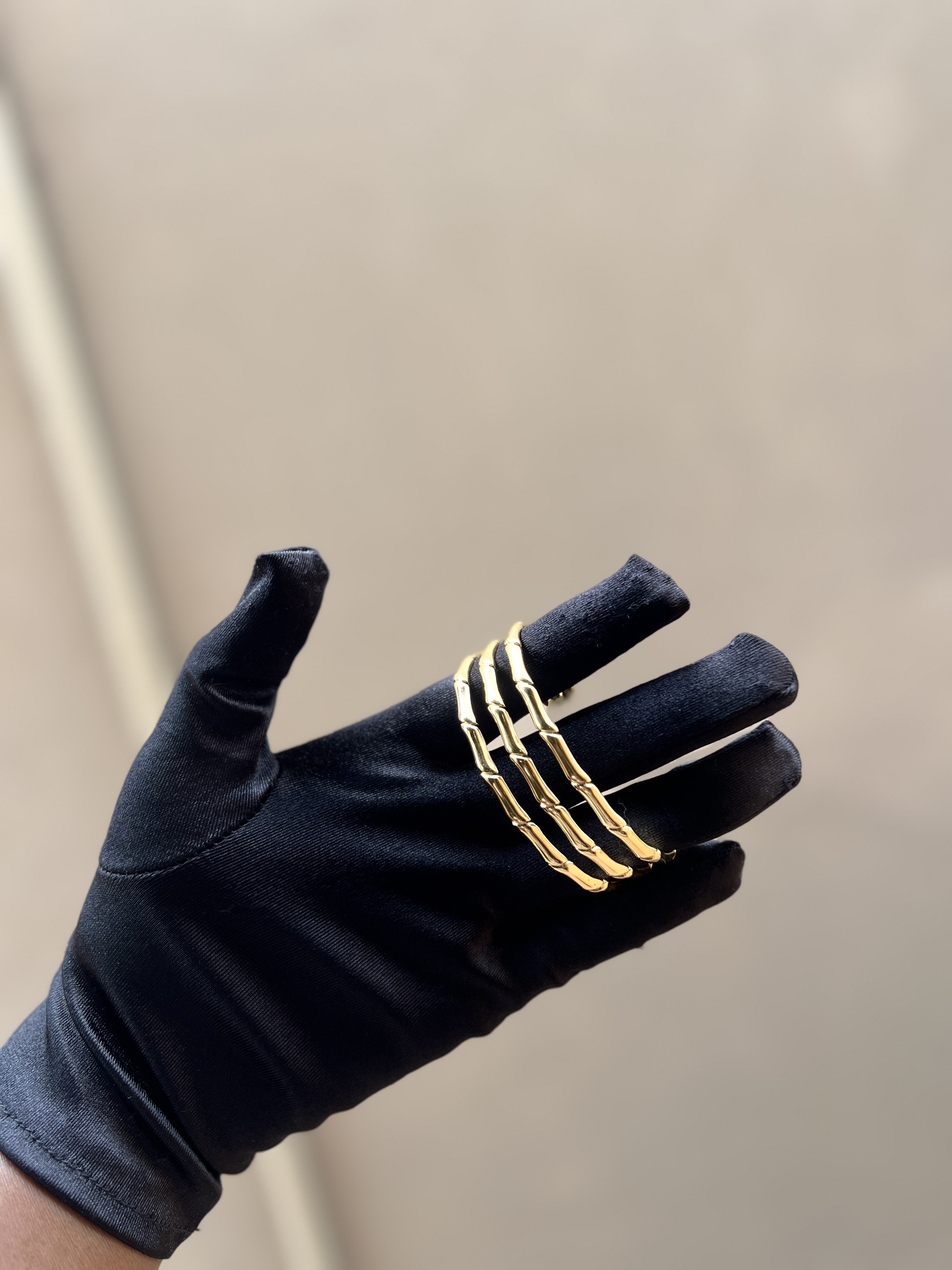 Adjustable half bangles 
