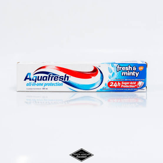 Aquafresh fresh&minty toothpaste