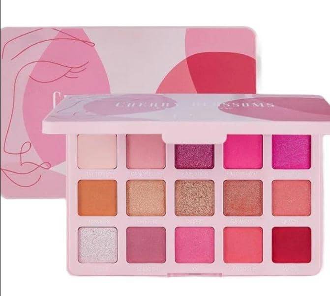 Pudaier Cherry Blossoms Eye shadow 