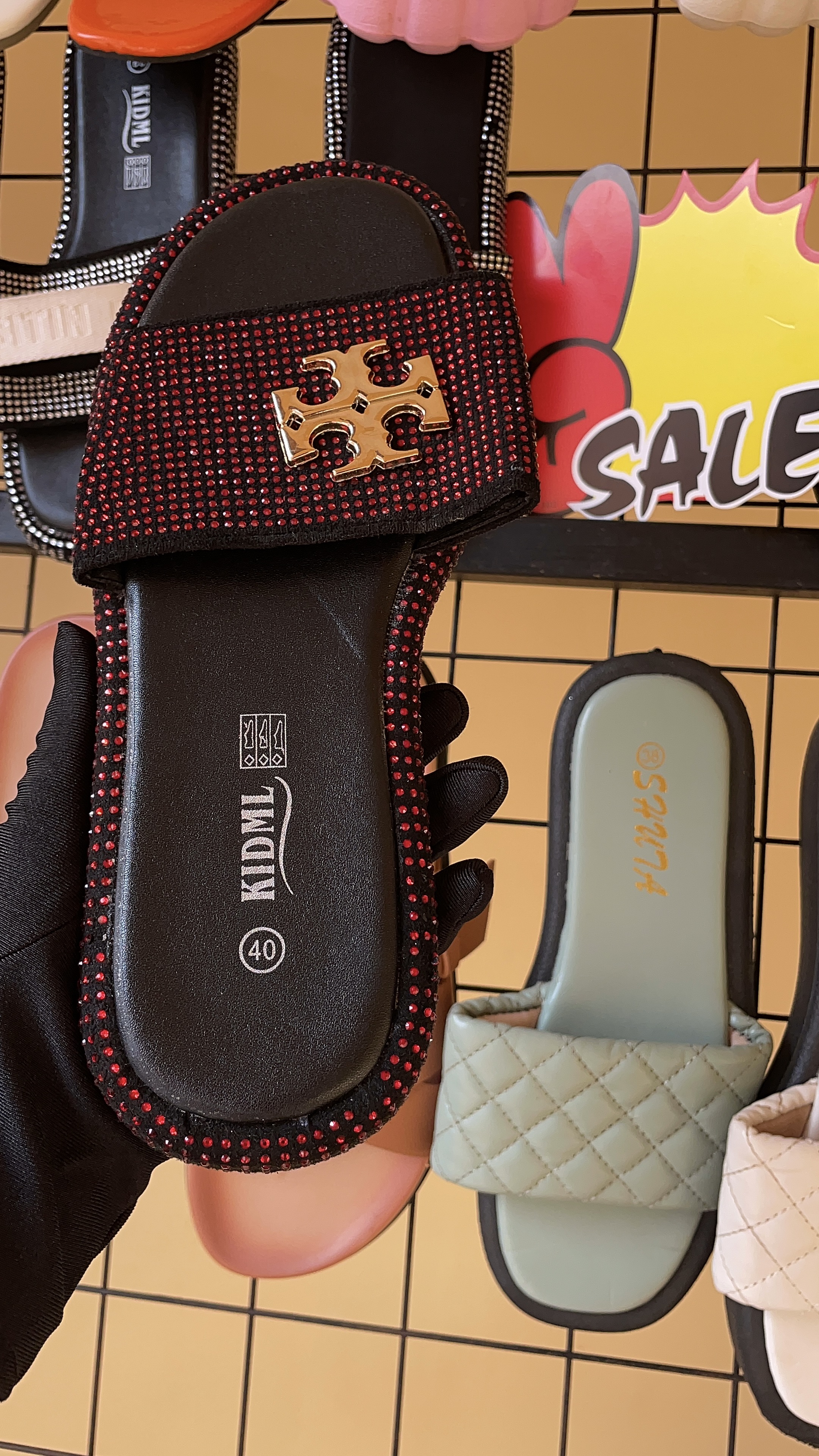Ladies sandals 