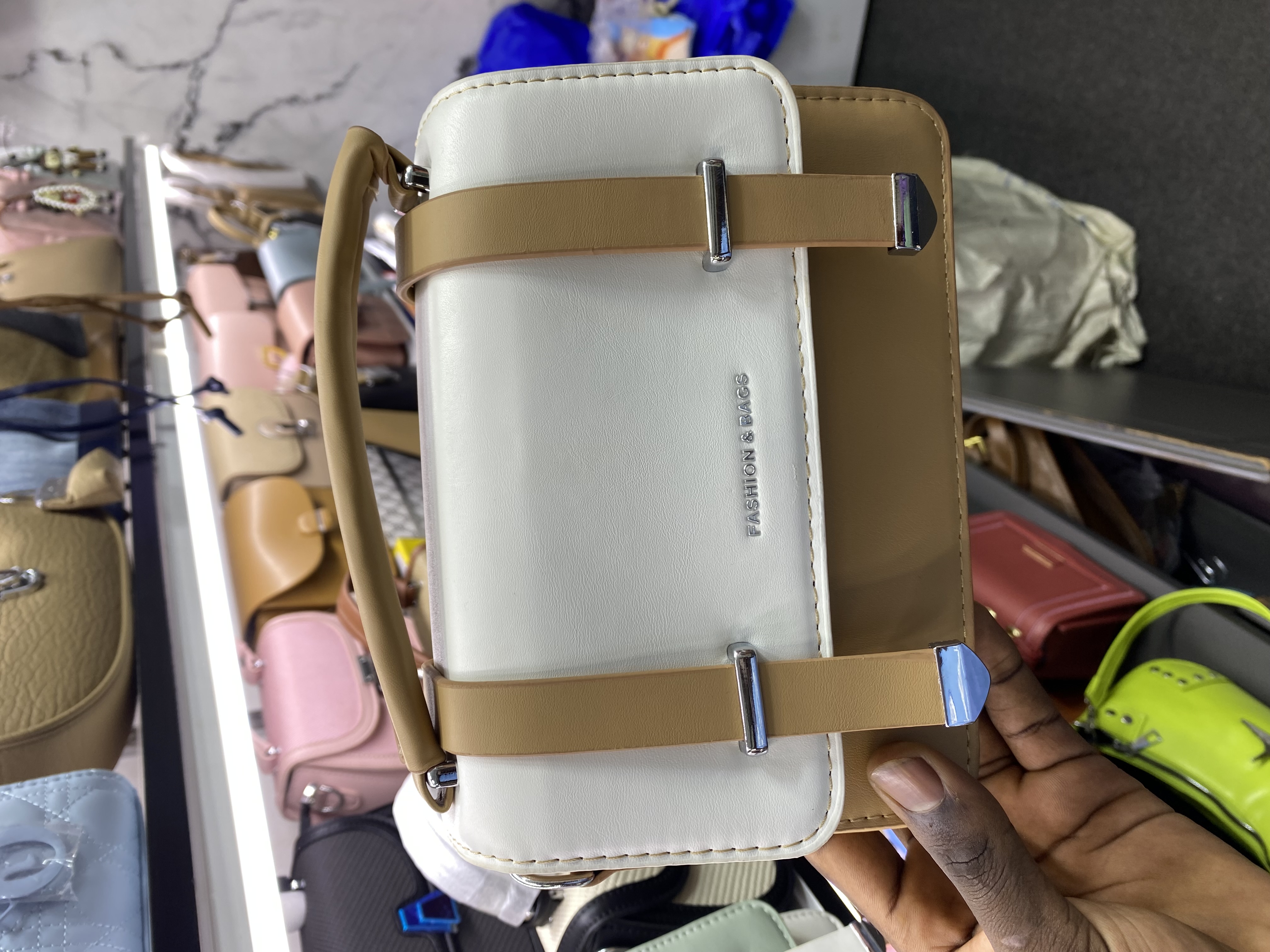FASHION SHOULDER BAGS