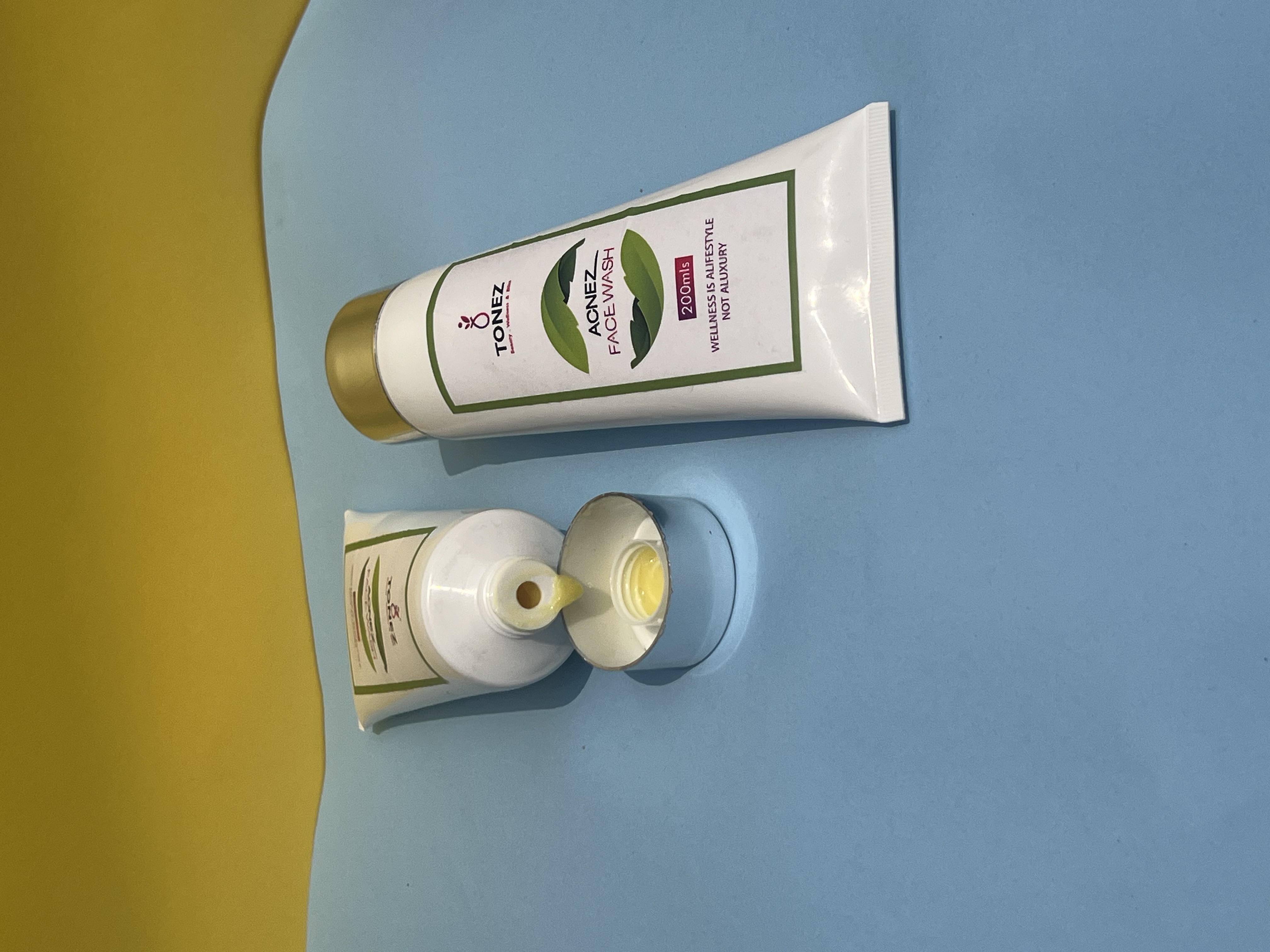 Acnez face wash 