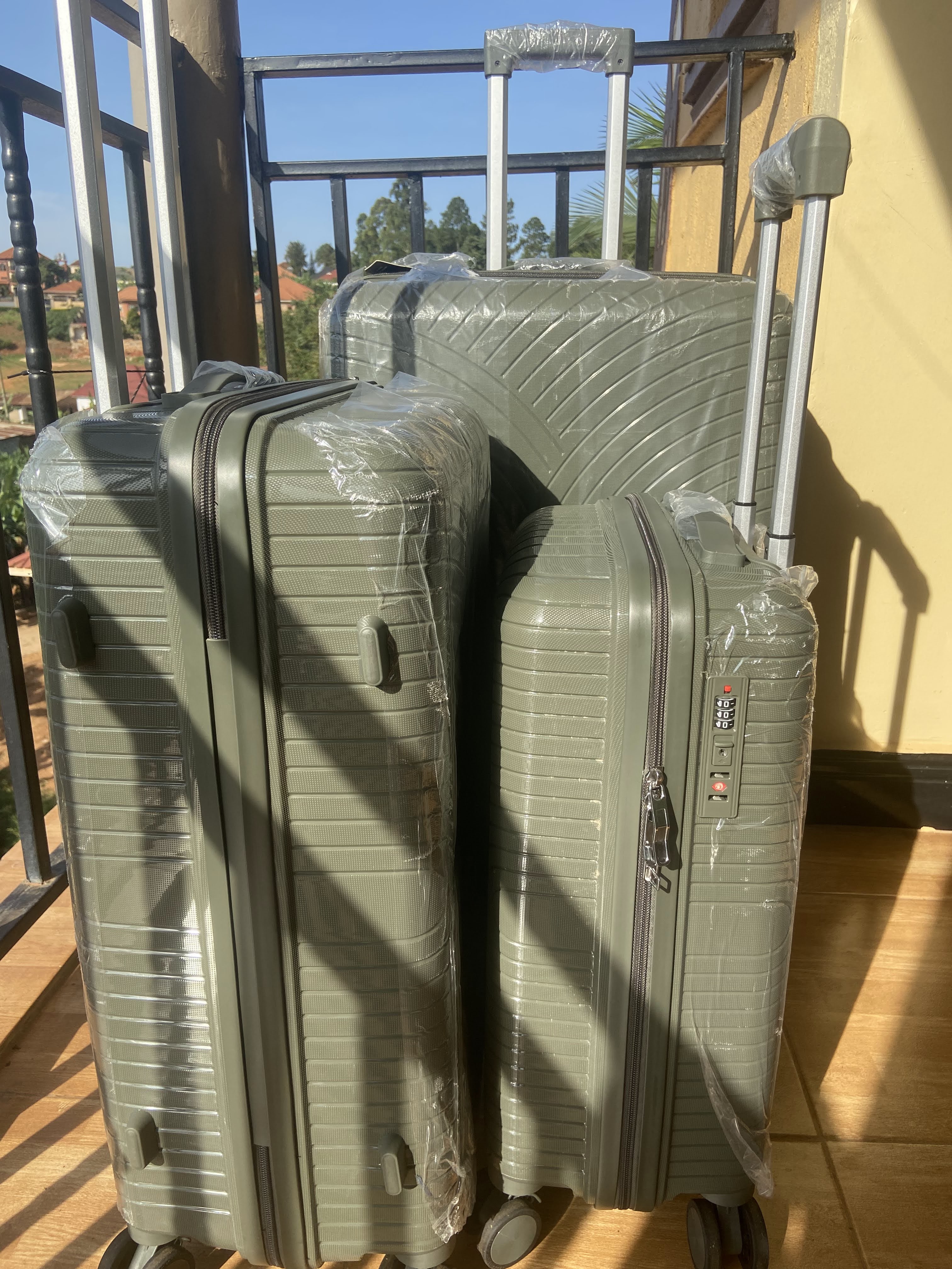 Rubber suitcases 