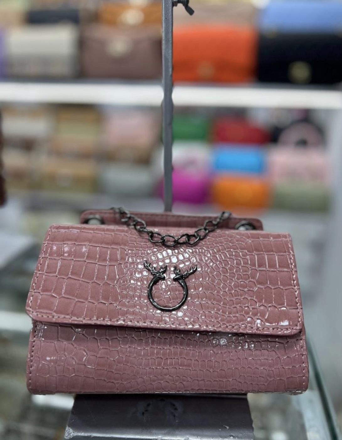 SHOULDER BAGS 