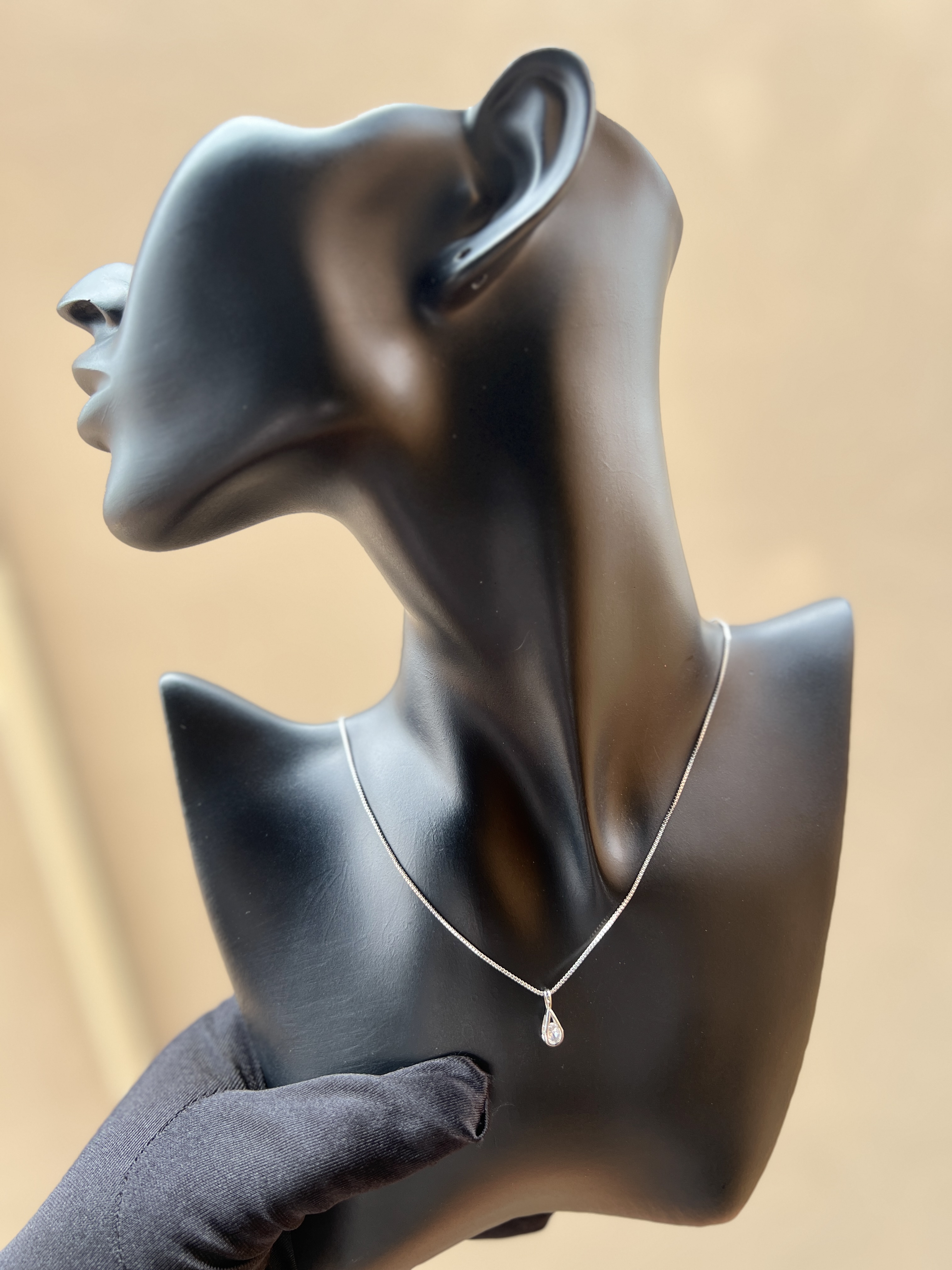 Silver necklace 
