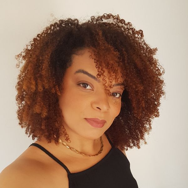 Tatiane Izzo Beauty Land  - Sobrancelhas e lábios - Realçando sua beleza natural nos detalhes 