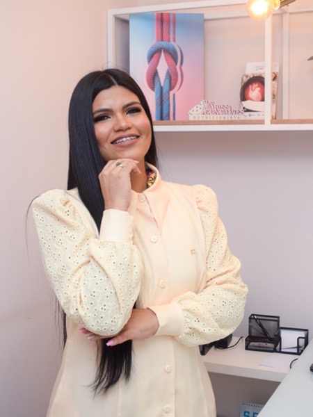 Nutricionista - Pós graduada em nutrição estética e funcional / Pós graduada em manuseio nutricional na cirurgia bariatrica  - • Obesidade; pré e pós cirurgia bariátrica; emagrecimento; esportiva e estética.