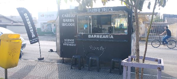 Equipe_barber_car - beleza & estética - Somos um novo conceito em barbearia pois somos um BARBER TRUCK que oferece a vcs todo o tipo e serviço de qualidade tanto em eventos empresariais ,condomínios   e até no aconchego de seu lar se vc não pode vir a barbearia vai até vc.