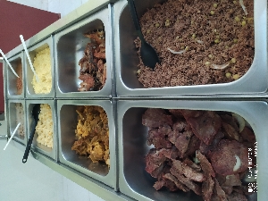 Restaurante Cantinho do Sabor - Self-Servi e Quentinhas - Diversos tipos de Comida todos os dias.