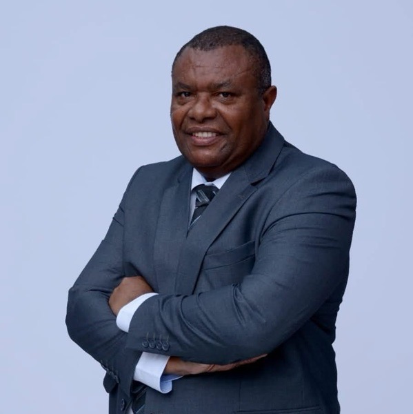 Imobiliária Pedrão Imóveis - Venda e locação em geral  - AMO SER CORRETOR DE IMOVEIS E FAÇO TUDO COM DETERMINAÇÃO.