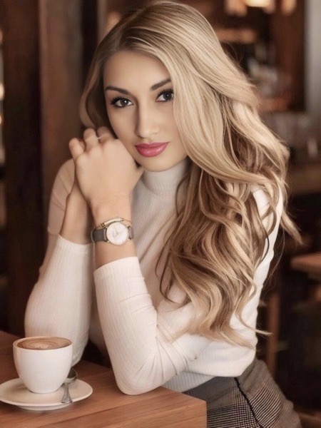 mellzinha boss - social media & mentoria - te ajudo a crescer e destacar sua empresa. De forma prática e modo estratégico, através das redes sociais.