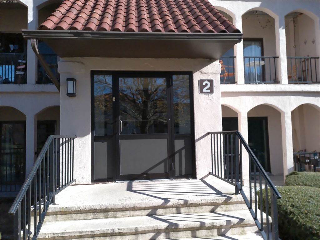 房源照片:685 Oak Street #2-1, Brockton
