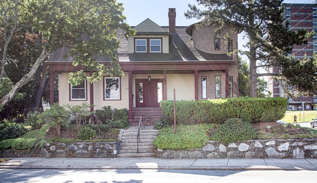 תמונה של הנכס: 1231 Robeson St, Fall River