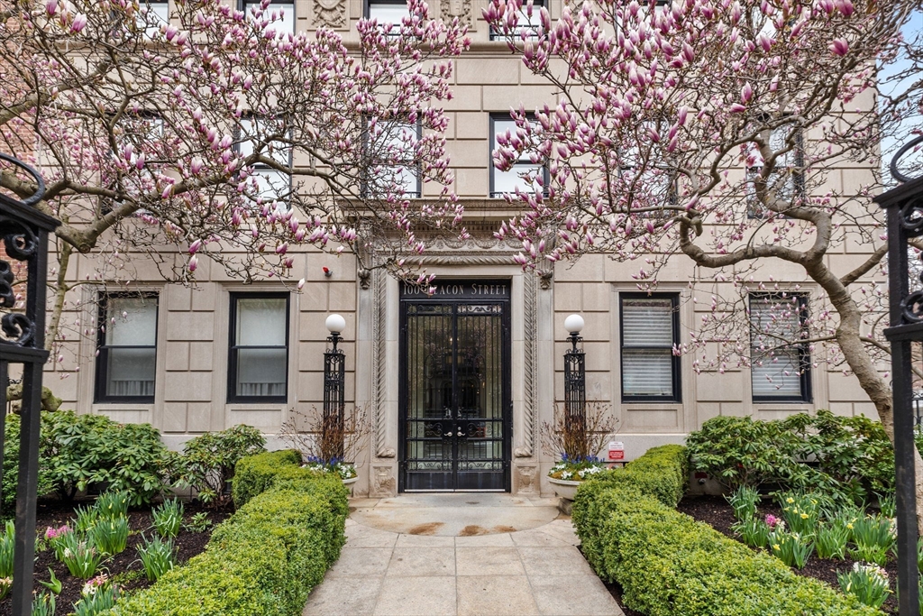 תמונה של הנכס: 100 Beacon Street #6, Boston