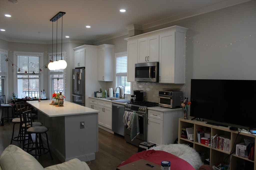 房源照片:153 Foster Street #1, Boston