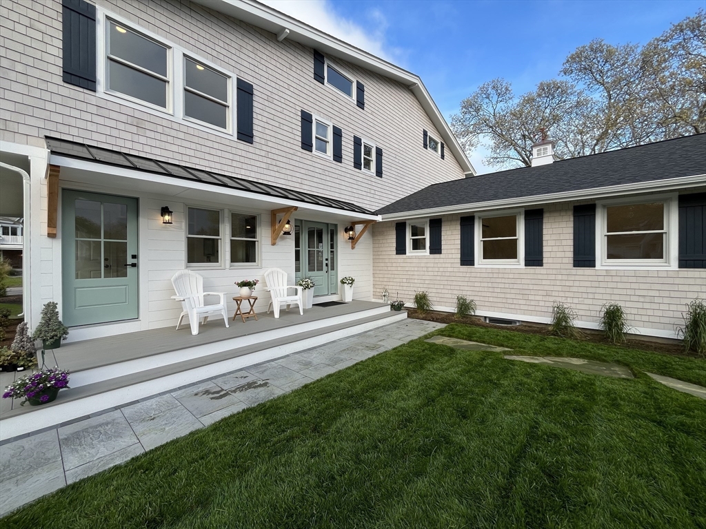 房源照片：531 Menauhant Rd, Falmouth