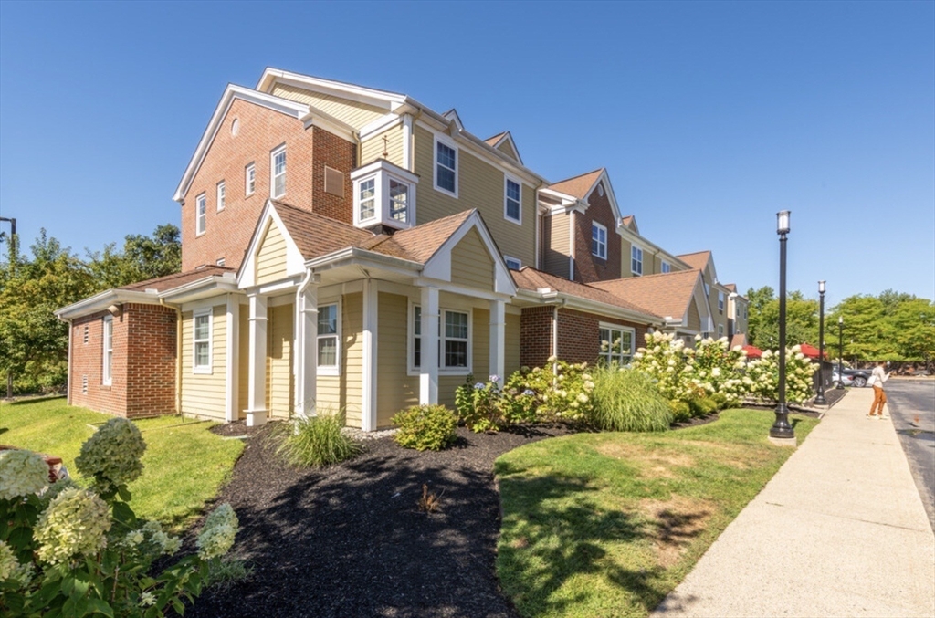 תמונה של הנכס: 20 International Place #132, Tewksbury