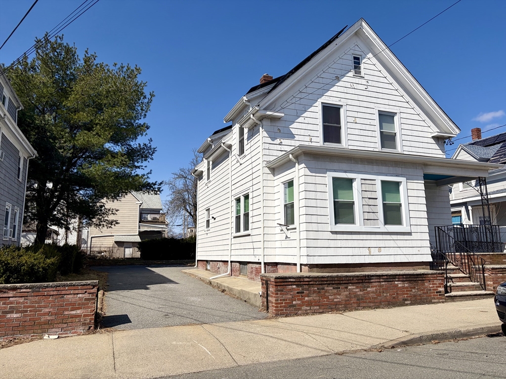 תמונה של הנכס: 26 Kirtland St, Lynn