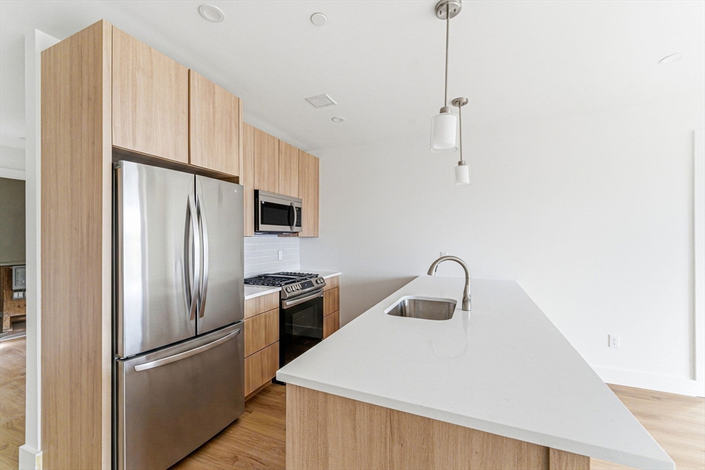 תמונה של הנכס: 1035 Commonwealth Ave #602, Boston