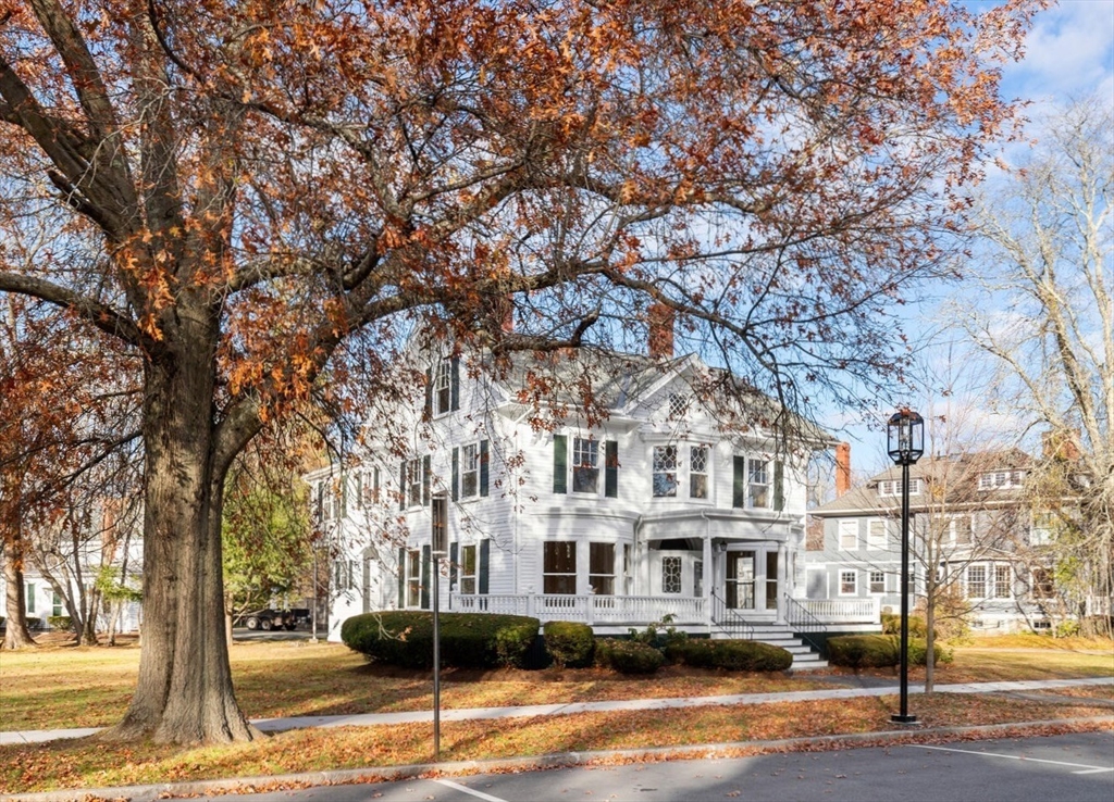 房源照片：1949 Massachusetts Ave, Lexington