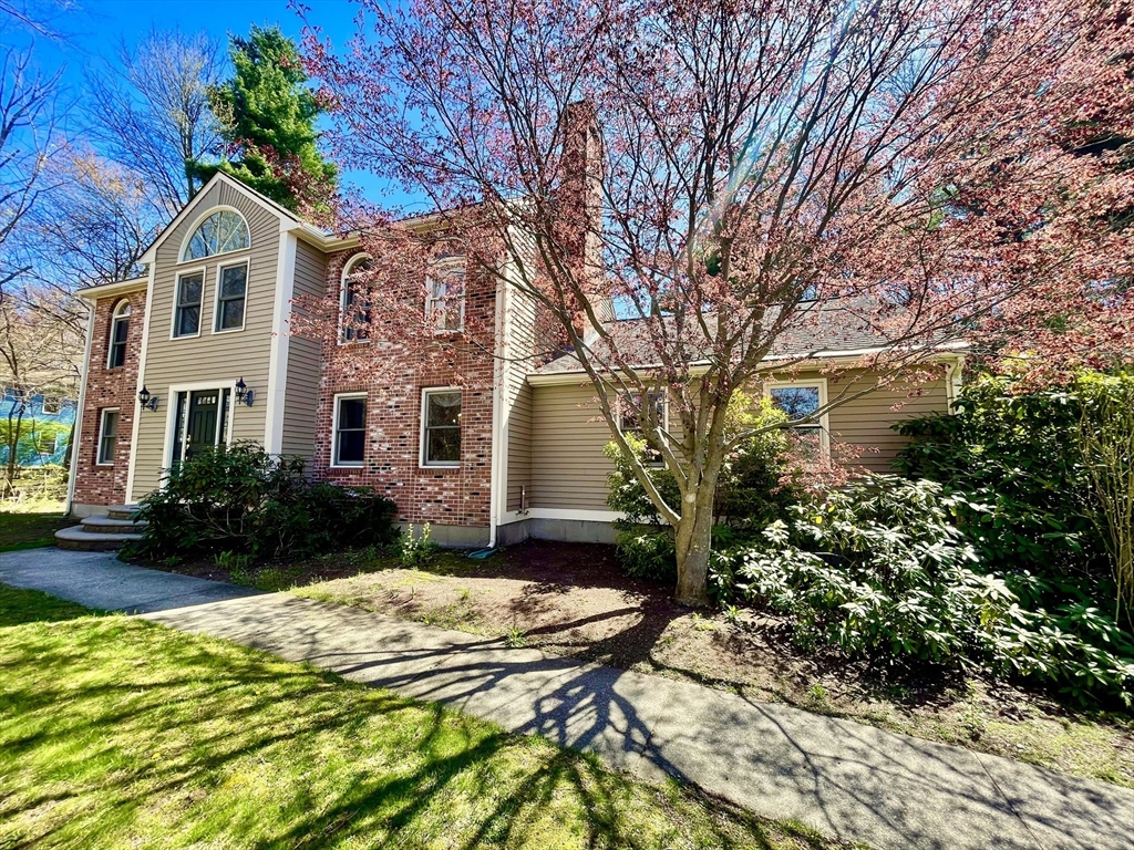 תמונה של הנכס: 128 Upton Rd, Westborough