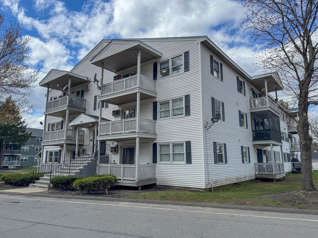 房源照片：30 Abbey Rd #108, Leominster