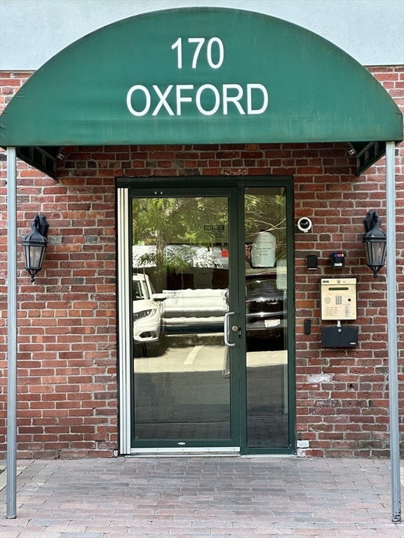 תמונה של הנכס: 170 Oxford St #504, Lynn