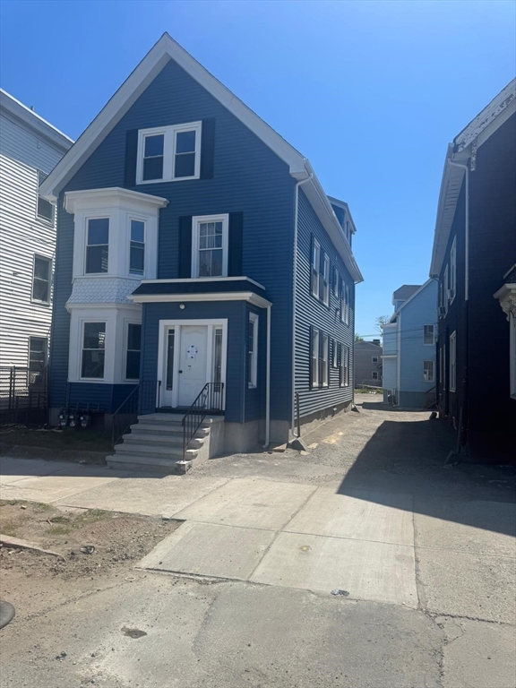 תמונה של הנכס: 140 S Common St #3, Lynn