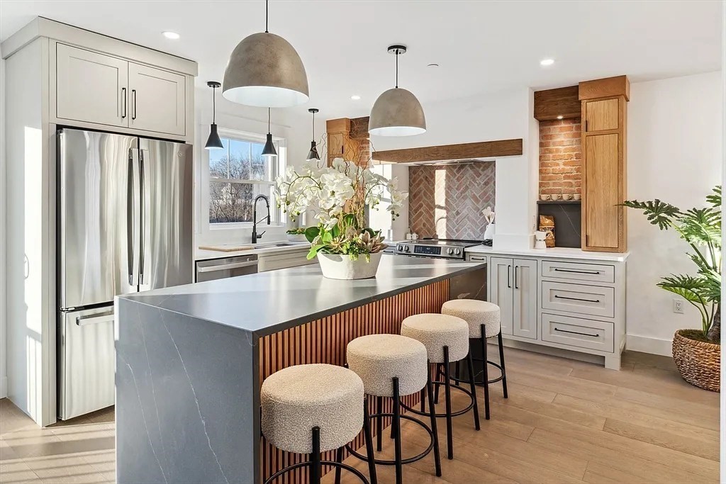 房源照片：32 Birch Brook Landing #11, Lynn