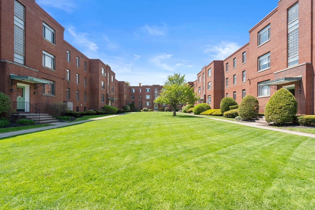 תמונה של הנכס: 10 Ashland St #2L, Worcester