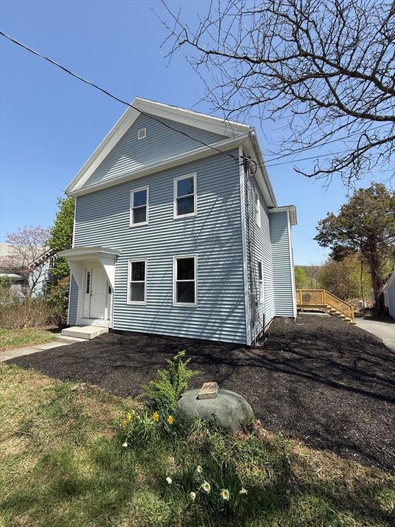 תמונה של הנכס: 32 Main St, Monson