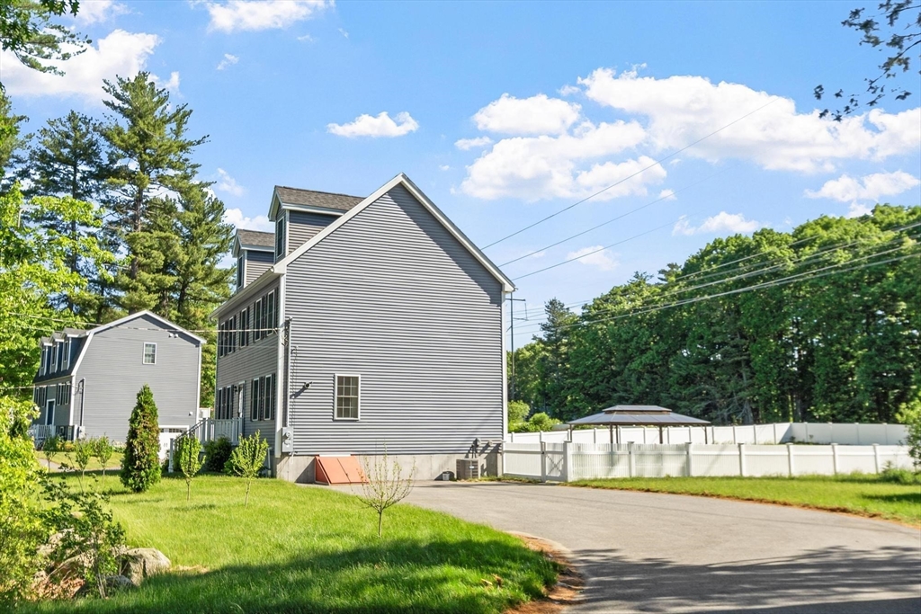 房源照片：1016 Whipple rd, Tewksbury