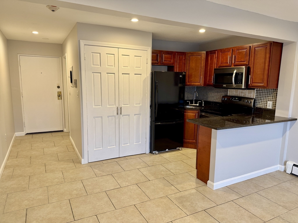 תמונה של הנכס: 175 Ward St #12, Revere