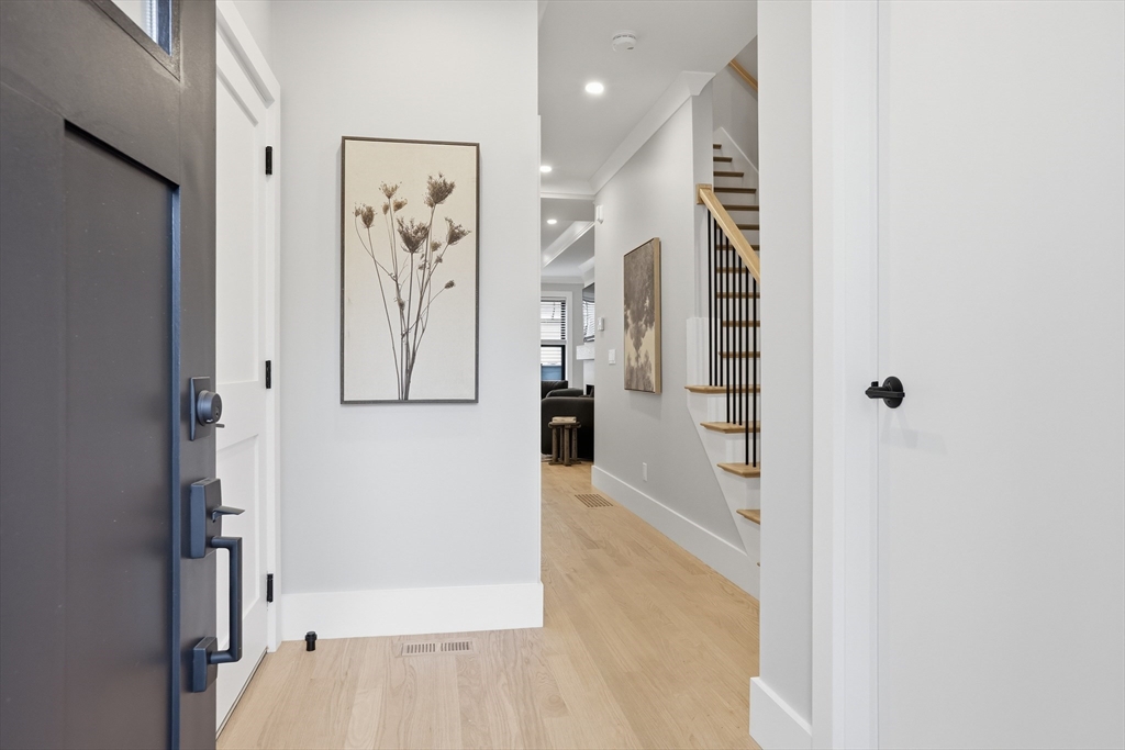 תמונה של הנכס: 36 Loomis #103, Bedford