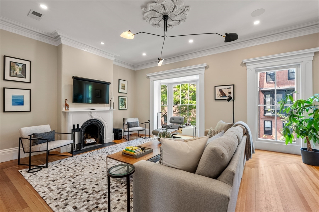 תמונה של הנכס: 103 West Springfield Street, Boston