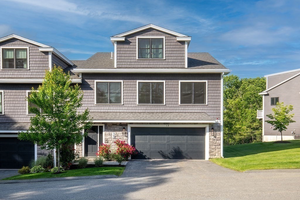 תמונה של הנכס: 13 James Coffin Way #13, Middleton